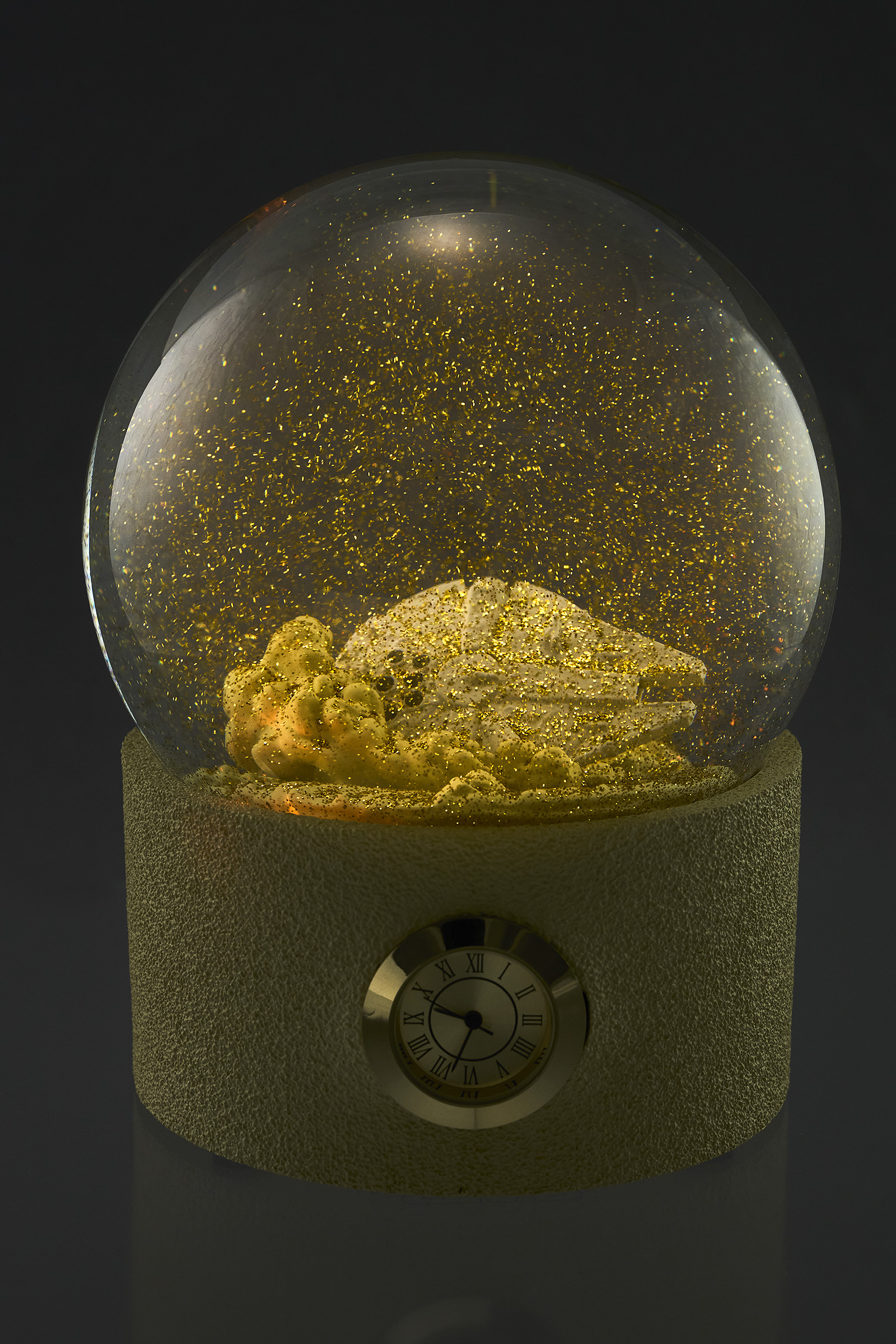 ギミック付スノードーム 「ミレニアム・ファルコン」